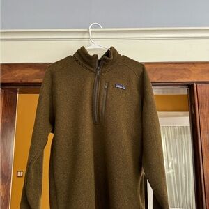 Men’s Large Green Moss Patagonia pull over sweater w/ 3/4 zipper, side zipper